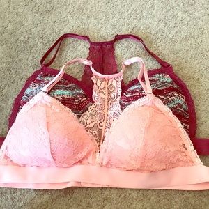2 Bralettes